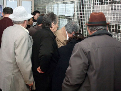 Posta Shqiptare dhe ISSH publikojnë grafikun e shpërndarjes së shpërblimeve për pensionistët