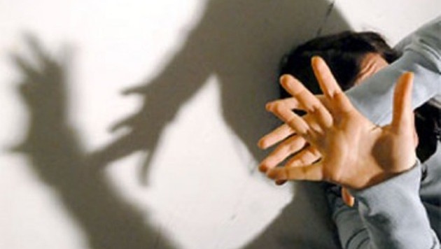 Tmerri këtë herë ndodh në Dibër, babai përdhunon vajzën e vet 15 vjeçe