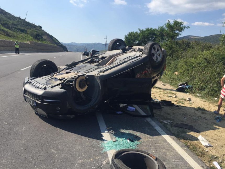Aksidentohet automjeti, në gjendje të rëndë shoferi