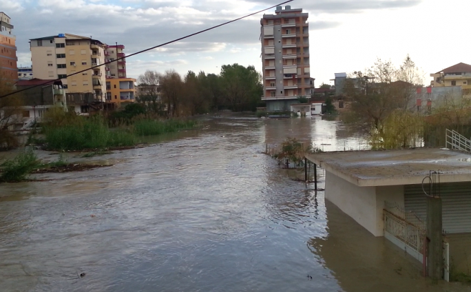 Hetim për dorën kriminale, përgjegjësit e përmbytjes para ligjit