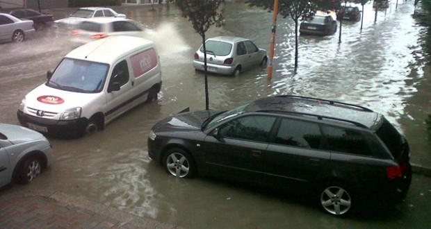 Përmbytje në Fier dhe Vlorë