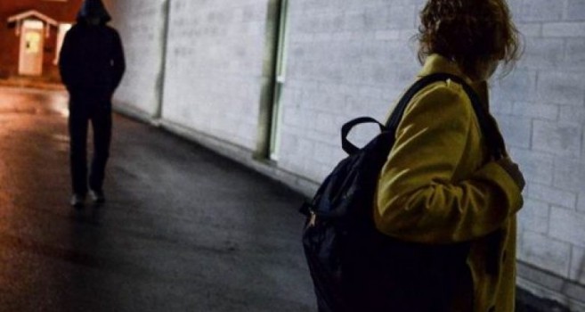 Tiranë, 33 vjecari përndjek 16 vjecaren: E kam seriozisht, dua të fejohem!