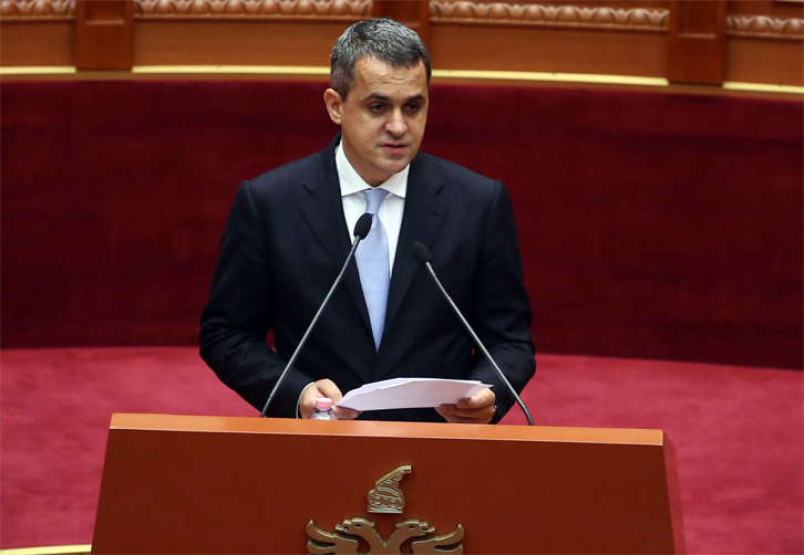 Një deputet i LSI-së paralajmëron mosvotimin e reformës në drejtësi