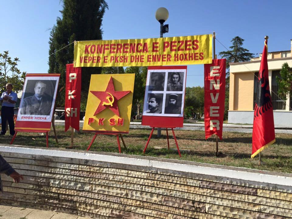 Maksimumi i rilindjes, të vërtite rreth fotos së Enverit me shpresën se ai do të rilindë