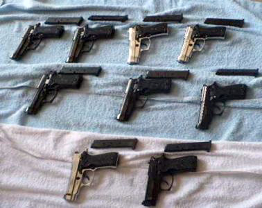 Interpol Tirana ekstradon drejt Suedisë trafikantin e armëve