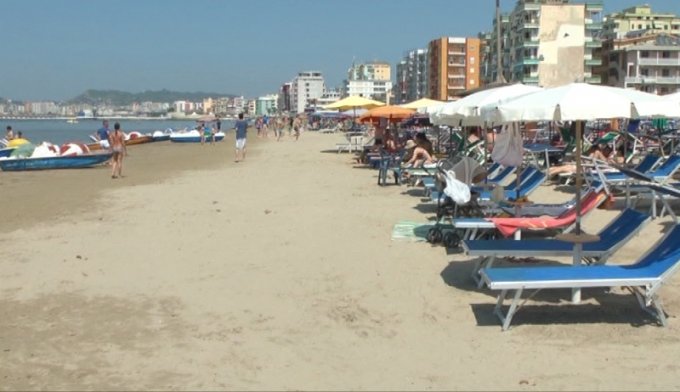 ÇMIMET NË ZONAT BREGDETARE/Golem e plazh, të gjithë duan të shesin