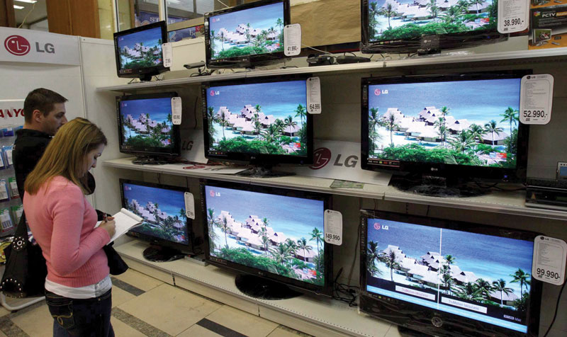 Vjedhja e plazmave kthehet në epidemi, kapen 2 hajdutë në Tiranë