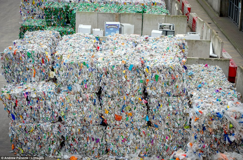 Pa hyrë në fuqi ligji, jepet koncesioni i parë për plehrat në Fier