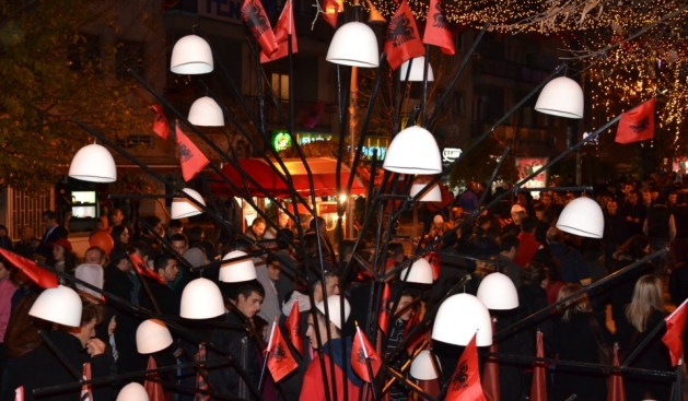 “Karantina” Elbasan Arena, ndalim edhe për thirrjet nacionaliste