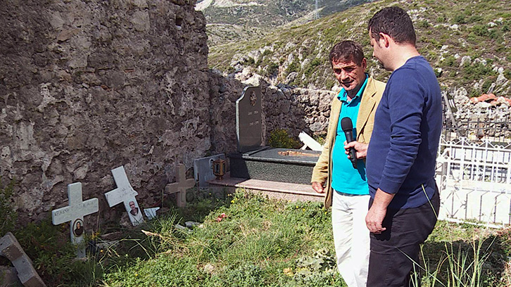 ÇUDIA/ I vdekuri “ngrihet nga varri” dhe hap gjyq për pronat në Palasë