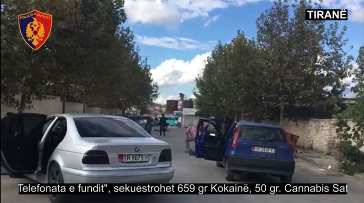 Sekuestrimi i 700 gramë kokainë, ja kush i spiunoi tre të arrestuarit