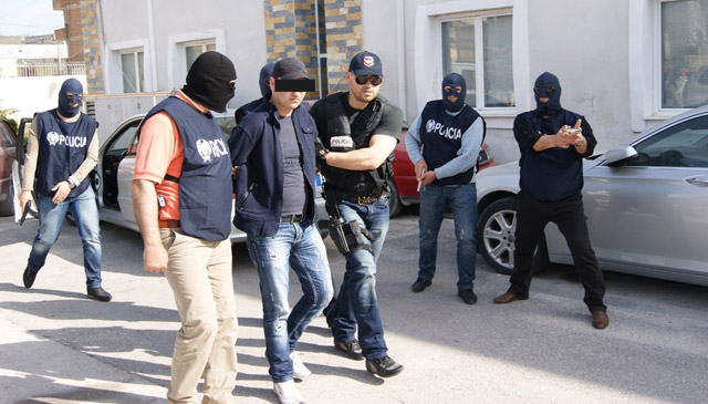 EMRAT/Shkatërrohet një grup i trafikut të heroinës në Tiranë