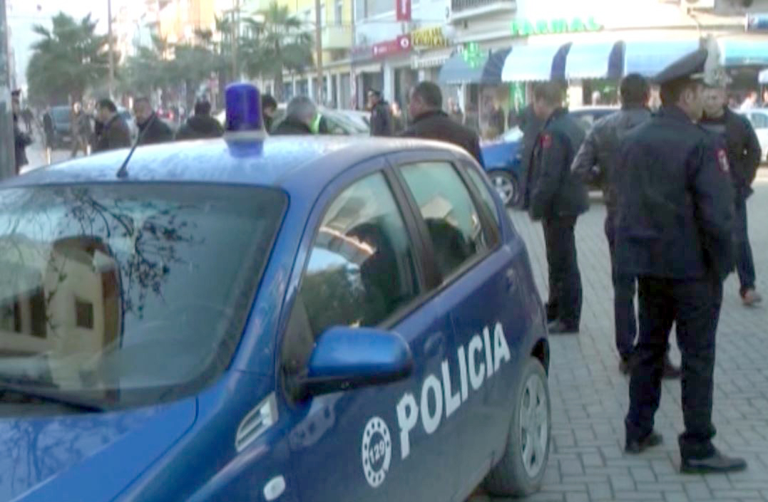 Golem, gruaja çarmatos ish-burrin – tentoi ta vriste me pistoletë