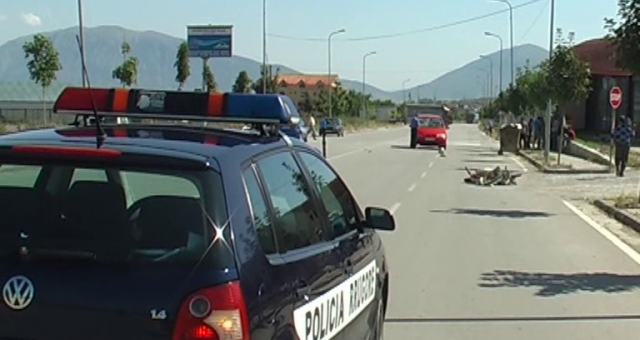 Përleshje me thika në Korçë, plagosen dy kushërinjtë