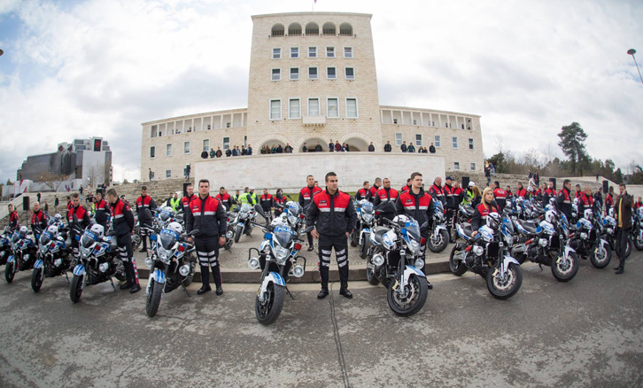 FOTO GALERI/ Motorët e rinj të Policisë së Shtetit