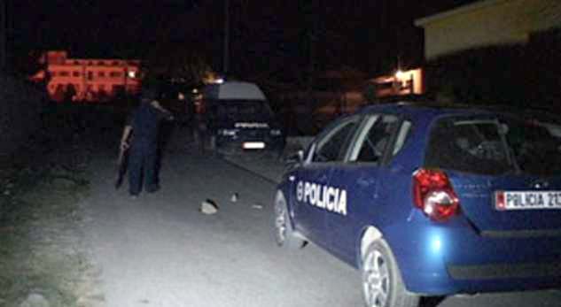 Mallakastër, tre të rinj qëllohen në stan pranë arës mbjellë me hashash, një i vdekur dhe dy të plagosur