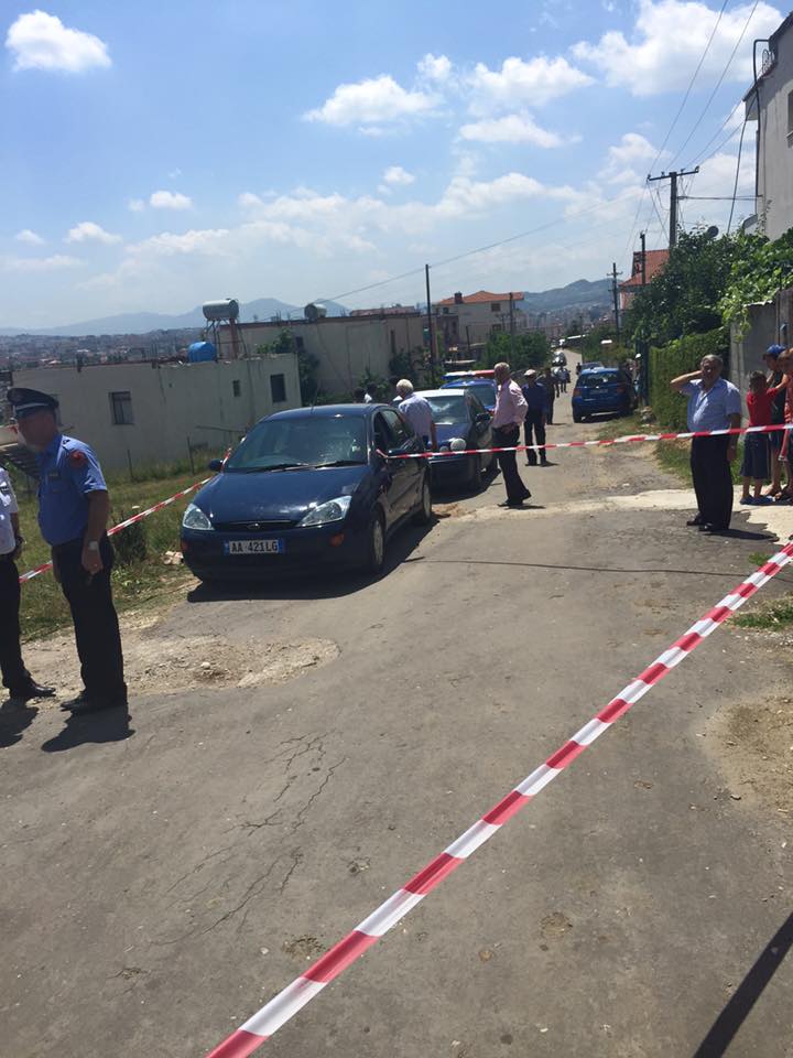 FOTO/ Takimi elektoral i Mziut, ja ku ndodhi goditja me pistoletë
