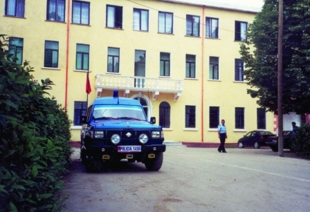 Pukë, arrestohen dy persona thyen xhamat e konviktit dhe të komisariatit