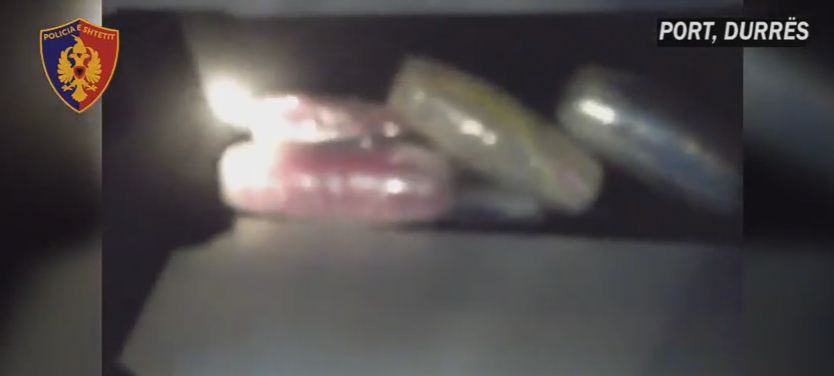 Durrës, kapet me 5.5 kg drogë një çift nga Kamza, do e shisnin në Itali