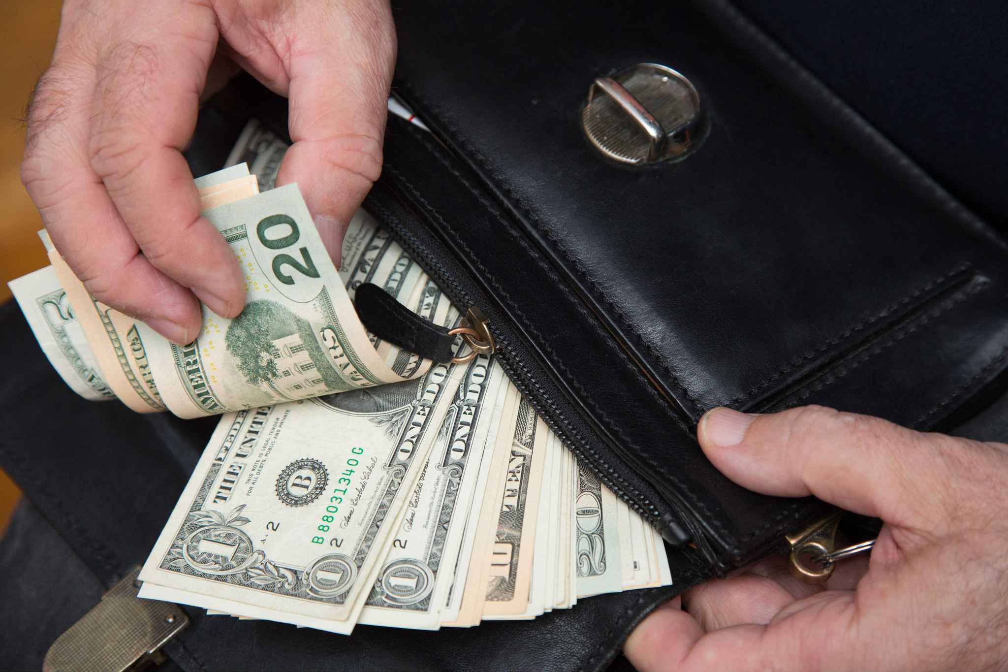 Një ushtar amerikan rigjen protofolin e tij të humbur në Austri…, që në vitin 1945