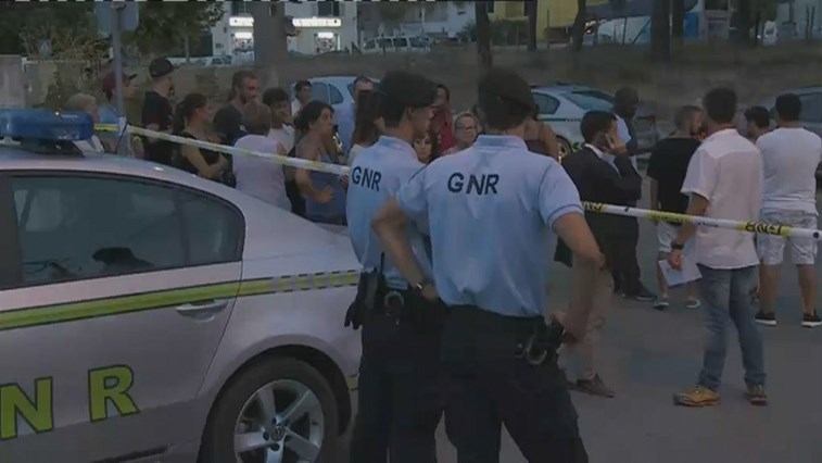 Portugali, nëse leh qeni vriten tre persona!!