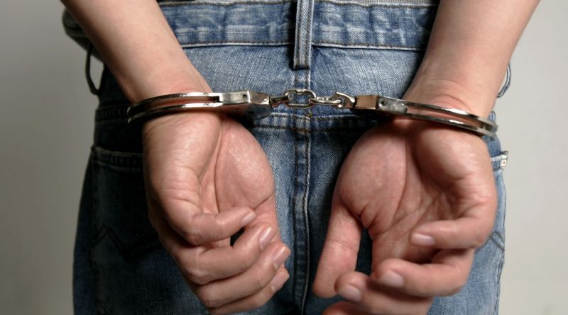 EMRI/ Prangoset një femër, ishte dënuar për trafik droge