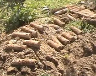 Librazhd, zbulohet një depo predhash nën vijën e ujit