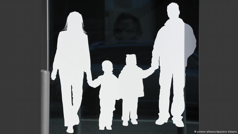 Prindërit në moshë më të madhe janë më të lumtur