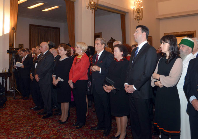 SALI BERISHA/ Edi Rama dhe neobllokmenët, akt të paprecedent të përçarjes kombëtare