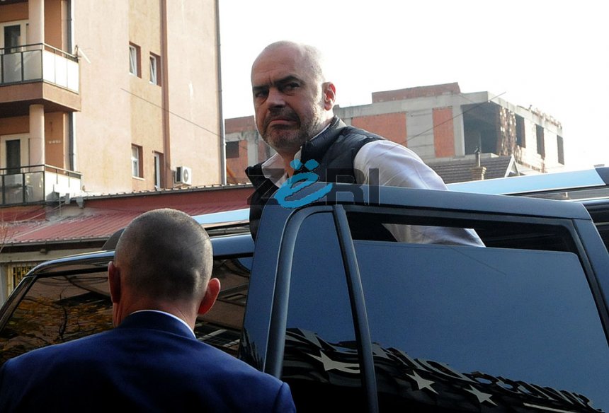 BLEDI KASMI/Lideri global në Prishtinë