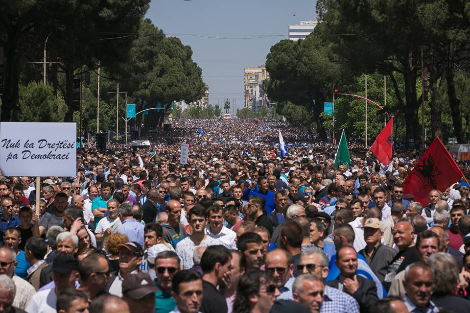 ENVER BYTYÇI/ Protesta e sotme, model i Republikës së Re!