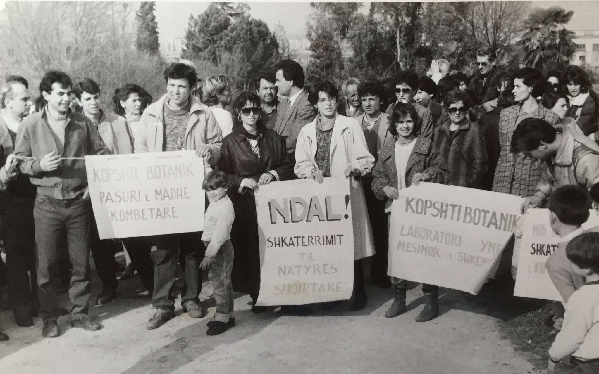 FOTO/Abi Malltezi tregon protestat që bëri kundër qeverisë së Berishës