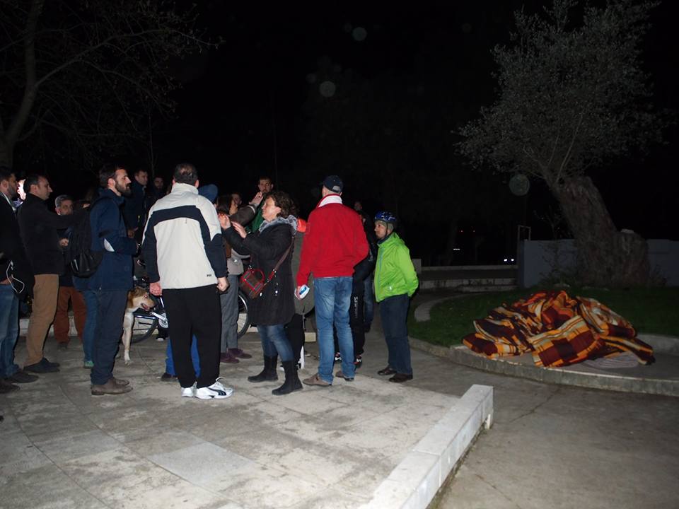 VIDEO/ Shoqëria civile kalon natën tek Liqeni, përfaqësuesit e firmës rrahin aktivistët