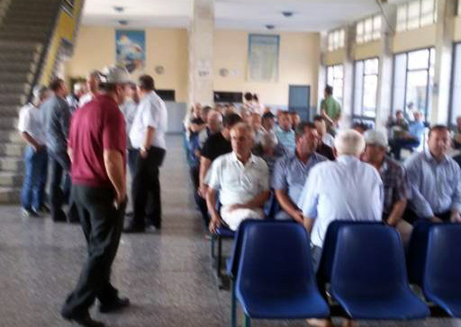 Durrës, punonjësit e hekurudhës në greve, pezullohet puna në vend