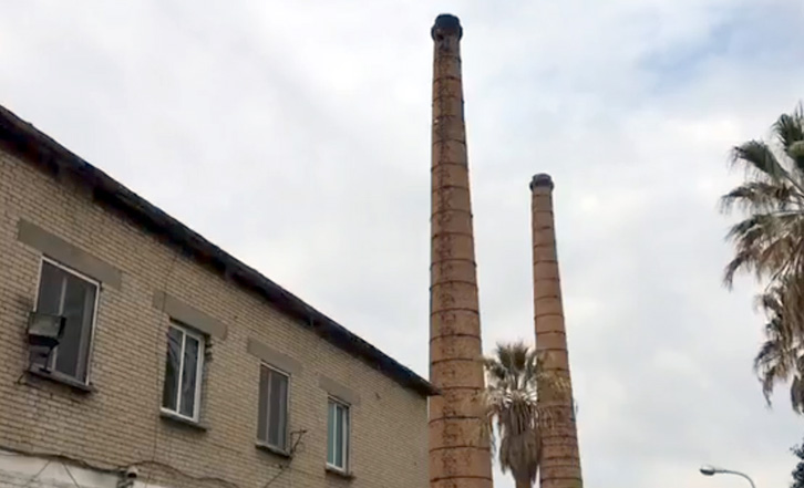 FOTO/ Zbret nga oxhaku pas 4 orësh punëtori që kërcënonte me vetëvrasje