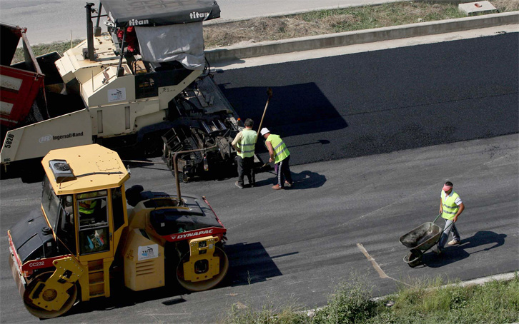 Shqiptarët me orë më të gjata pune në botë, por më pak produktivët