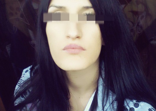 Dy motrat, ushtronin prostitucion dhe rekrutonin vajza të tjera