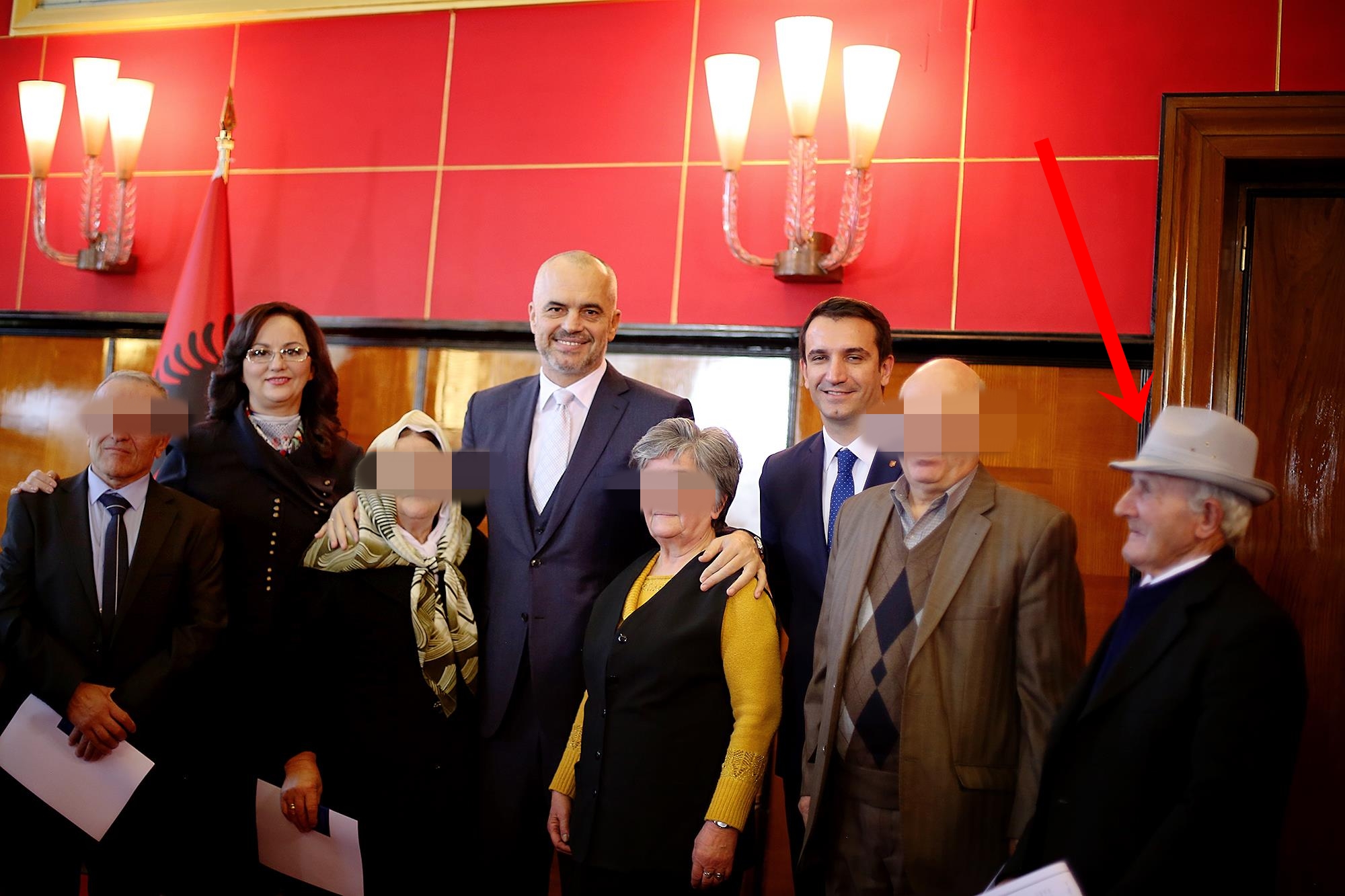 Dënohet 82-vjeçari qejfli femrash, “mik” i Edi Ramës dhe Erion Veliajt