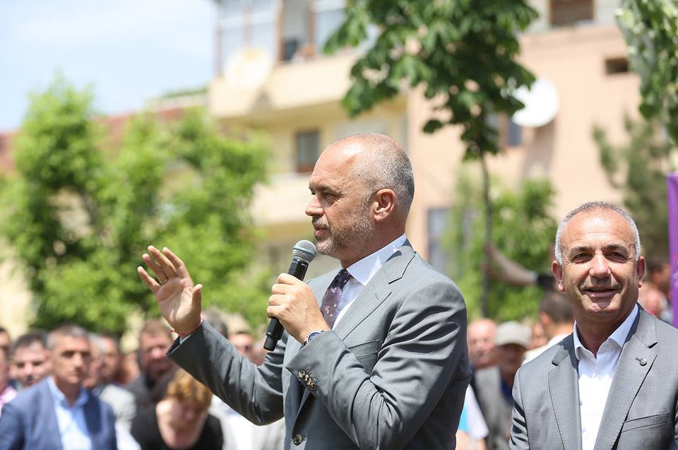 Përplasja PS – LSI mbërrin edhe në Dibër, shkak punësimet