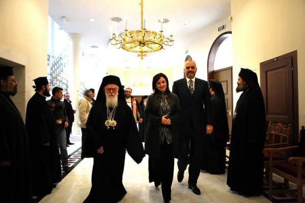 Rama-Dules: Ortodoksët shqiptarë nuk janë grekë, pse hiqeni si pronarë të ortodoksisë