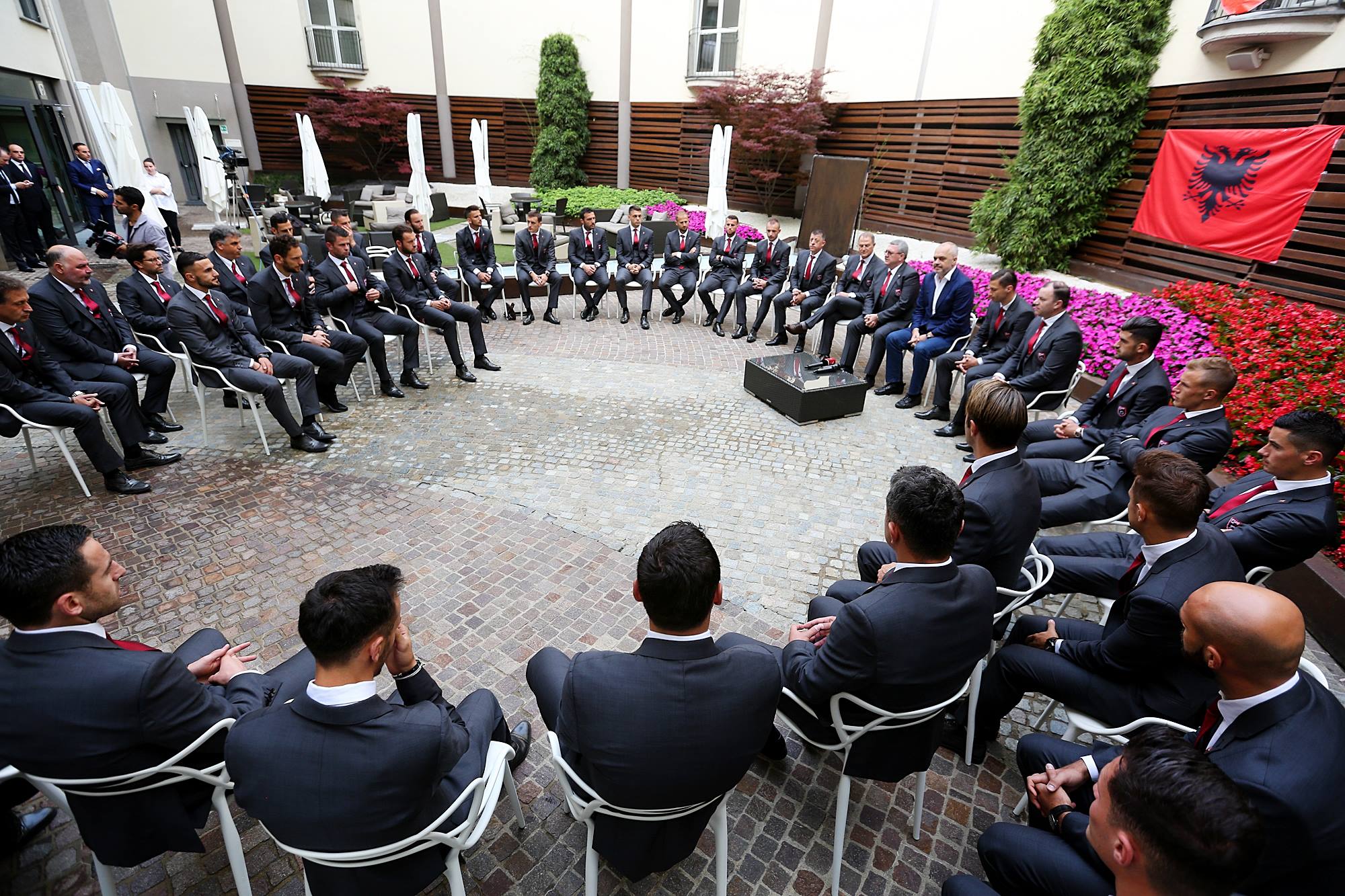 Qeveria jep 1 milionë euro shpërblim për kuqezinjtë