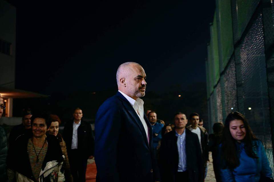 Kryeministri Rama i sëmurë, mezi përballon takimet e “Pastrimit…”