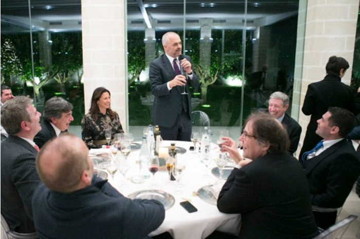 HETIMI/Uji i Tiranës me bromate kanceroze!