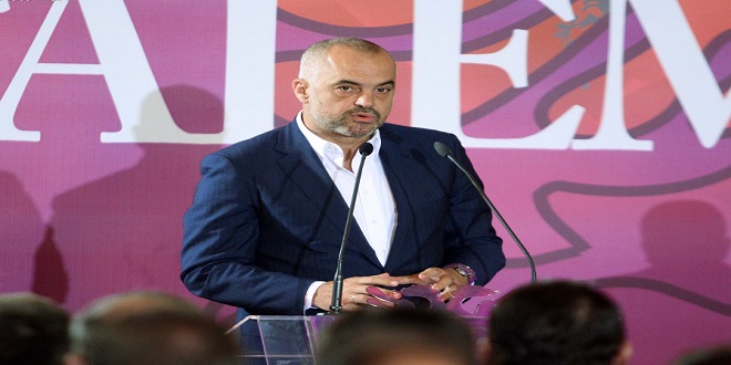 Çfarë bën Kryeministri para fillimit të protestës së opozitës