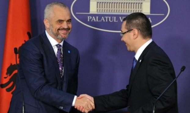 Rama, Balla udhetim të fshehte në Rumani, takojnë ish kryeministrin e akuzuar për korrupsion