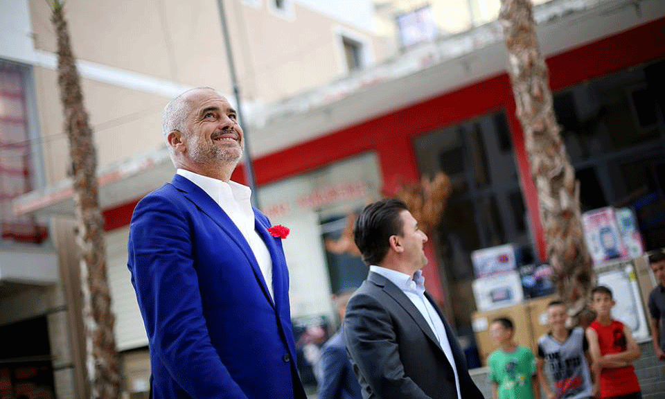 PS pas dorëheqjes së Elvis Rroshin: Ligji është shkelur, por ne pranojmë pasojat e gabimeve tona