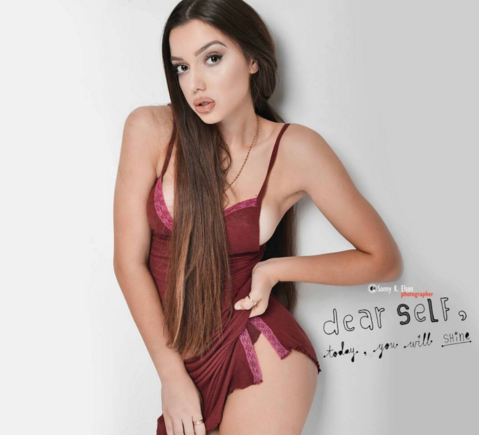 Rasheli, natyrale apo plastikë? Shihni fotot