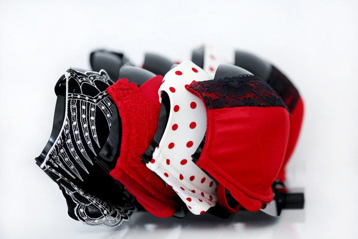 FOTO/ Një 18-vjeçare krijon reçipetat që zbulojnë kancerin e gjirit