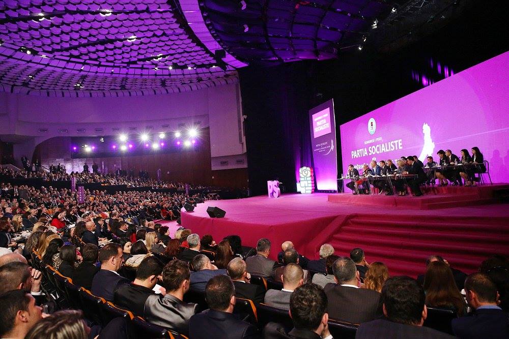 Zbardhet pyetja që do t’iu drejtohet anëtarëve të PS-së në referendum