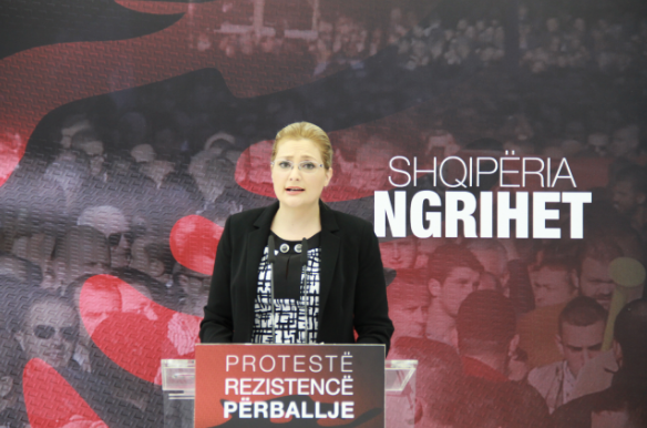 PD: Veliaj hakmerret ndaj policit që
denoncoi falsifkimin e gjobës, e pushon nga
puna